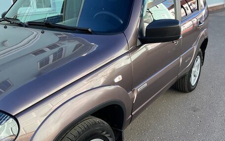 Chevrolet Niva I рестайлинг, 2017 год, 960 000 рублей, 12 фотография