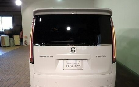 Honda Stepwgn, 2022 год, 2 065 000 рублей, 4 фотография