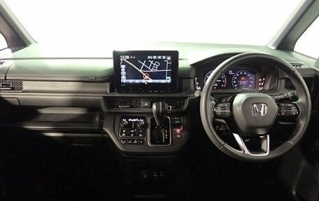 Honda Stepwgn, 2022 год, 2 065 000 рублей, 27 фотография