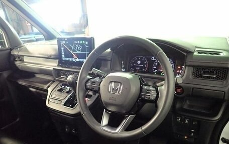 Honda Stepwgn, 2022 год, 2 065 000 рублей, 26 фотография