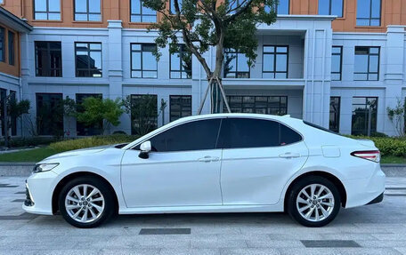 Toyota Camry, 2022 год, 2 140 000 рублей, 6 фотография