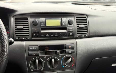 Toyota Corolla, 2004 год, 400 000 рублей, 10 фотография