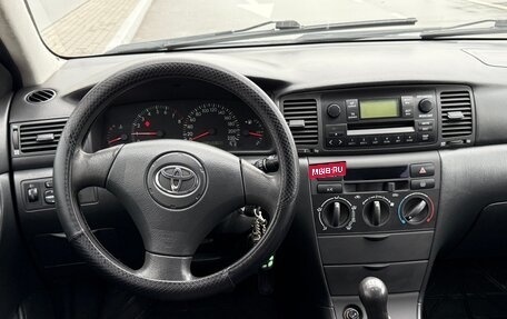 Toyota Corolla, 2004 год, 400 000 рублей, 9 фотография