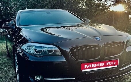 BMW 5 серия, 2010 год, 1 970 000 рублей, 2 фотография