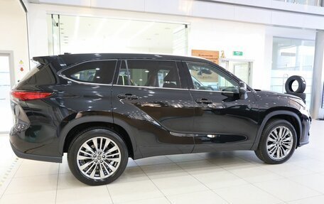 Toyota Highlander, 2025 год, 6 300 000 рублей, 5 фотография