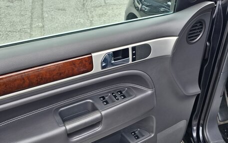 Volkswagen Touareg III, 2006 год, 1 119 000 рублей, 10 фотография