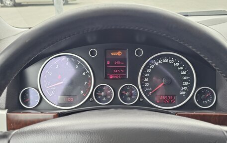 Volkswagen Touareg III, 2006 год, 1 119 000 рублей, 17 фотография