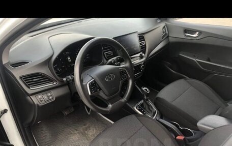 Hyundai Solaris II рестайлинг, 2020 год, 1 700 000 рублей, 5 фотография