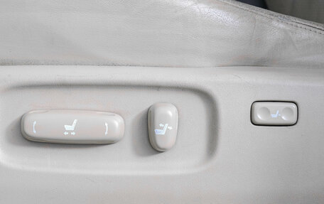 Toyota Land Cruiser Prado 120 рестайлинг, 2005 год, 2 199 000 рублей, 24 фотография