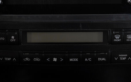 Toyota Land Cruiser Prado 120 рестайлинг, 2005 год, 2 199 000 рублей, 19 фотография