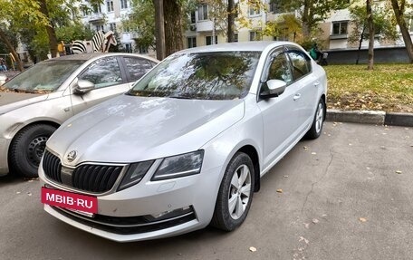 Skoda Octavia, 2018 год, 1 700 000 рублей, 10 фотография