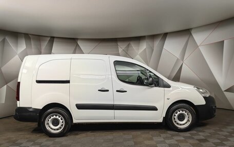 Peugeot Partner II рестайлинг 2, 2022 год, 2 029 000 рублей, 6 фотография