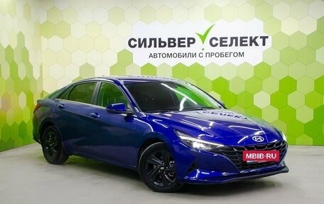 Hyundai Elantra, 2021 год, 2 100 000 рублей, 5 фотография