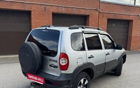 Chevrolet Niva I рестайлинг, 2010 год, 345 000 рублей, 6 фотография