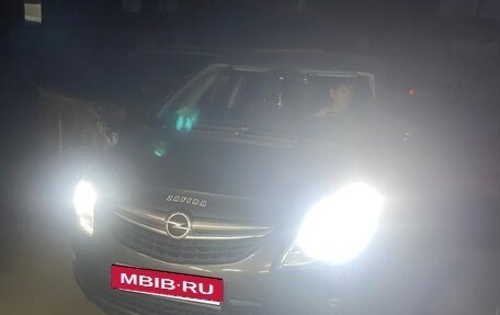 Opel Zafira C рестайлинг, 2013 год, 899 000 рублей, 15 фотография