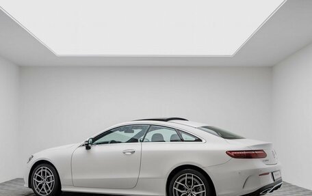 Mercedes-Benz E-Класс, 2023 год, 8 800 000 рублей, 28 фотография