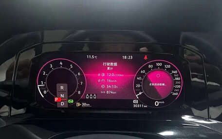Volkswagen Golf VIII, 2022 год, 1 480 888 рублей, 15 фотография