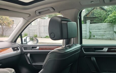 Volkswagen Touareg III, 2012 год, 2 246 000 рублей, 6 фотография