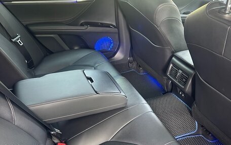 Toyota Camry, 2020 год, 3 300 000 рублей, 7 фотография