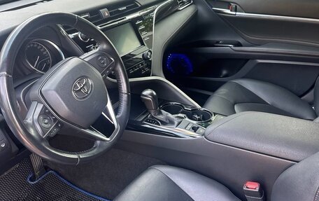 Toyota Camry, 2020 год, 3 300 000 рублей, 4 фотография