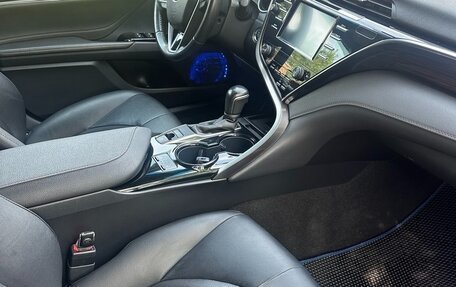 Toyota Camry, 2020 год, 3 300 000 рублей, 5 фотография