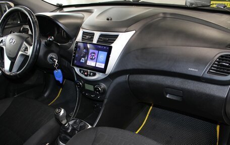 Hyundai Solaris II рестайлинг, 2013 год, 637 000 рублей, 18 фотография