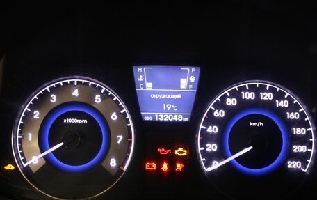 Hyundai Solaris II рестайлинг, 2013 год, 637 000 рублей, 16 фотография