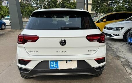 Volkswagen T-Roc I, 2021 год, 1 580 000 рублей, 5 фотография