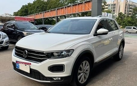 Volkswagen T-Roc I, 2021 год, 1 580 000 рублей, 3 фотография