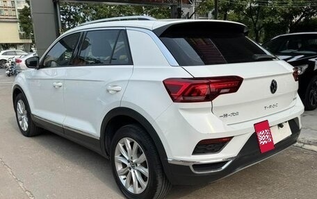 Volkswagen T-Roc I, 2021 год, 1 580 000 рублей, 6 фотография