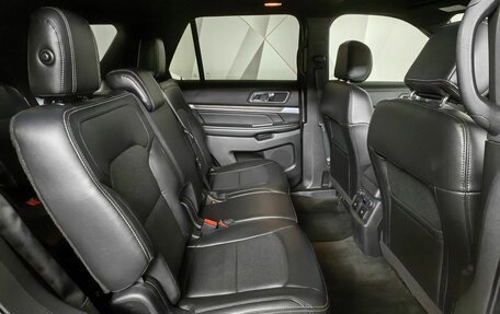 Ford Explorer VI, 2016 год, 2 743 000 рублей, 16 фотография