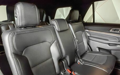Ford Explorer VI, 2016 год, 2 743 000 рублей, 17 фотография