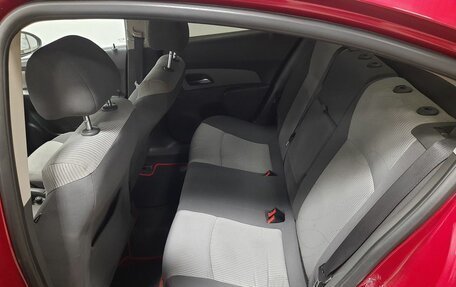 Chevrolet Cruze II, 2010 год, 496 000 рублей, 13 фотография