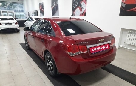 Chevrolet Cruze II, 2010 год, 496 000 рублей, 7 фотография