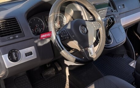 Volkswagen Multivan T5, 2013 год, 2 800 000 рублей, 8 фотография