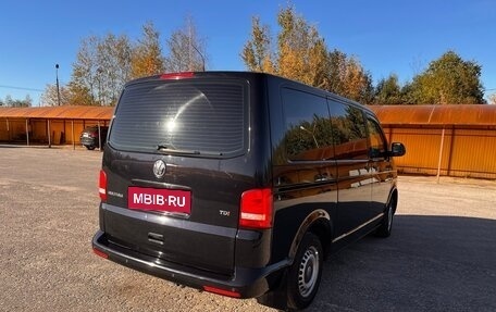 Volkswagen Multivan T5, 2013 год, 2 800 000 рублей, 4 фотография