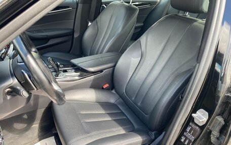 BMW 5 серия, 2018 год, 3 083 800 рублей, 11 фотография