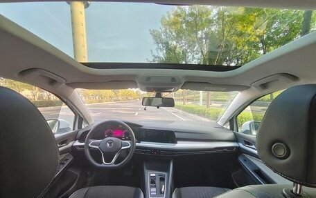 Volkswagen Golf VIII, 2021 год, 1 600 000 рублей, 9 фотография