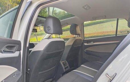 Volkswagen Golf VIII, 2021 год, 1 600 000 рублей, 12 фотография