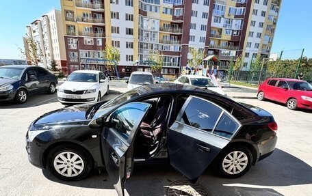 Chevrolet Cruze II, 2013 год, 880 000 рублей, 3 фотография