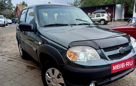 Chevrolet Niva I рестайлинг, 2016 год, 765 000 рублей, 3 фотография