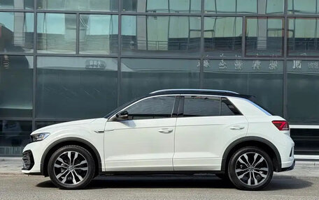 Volkswagen T-Roc I, 2022 год, 1 320 888 рублей, 4 фотография