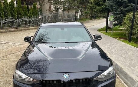 BMW 3 серия, 2016 год, 1 890 000 рублей, 10 фотография