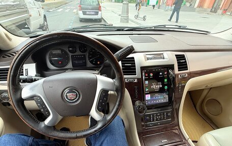 Cadillac Escalade III, 2006 год, 1 100 000 рублей, 17 фотография
