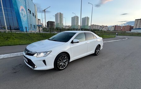 Toyota Camry, 2016 год, 1 950 000 рублей, 10 фотография