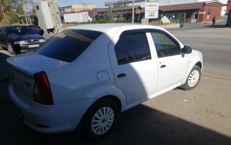 Renault Logan I, 2015 год, 365 000 рублей, 2 фотография