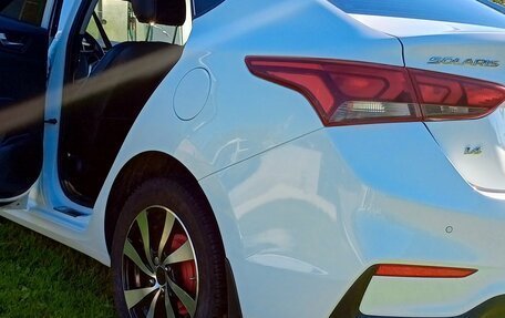 Hyundai Solaris II рестайлинг, 2017 год, 980 000 рублей, 2 фотография