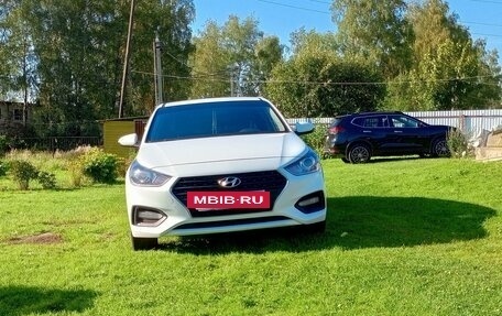 Hyundai Solaris II рестайлинг, 2017 год, 980 000 рублей, 5 фотография