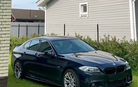 BMW 5 серия, 2012 год, 1 820 000 рублей, 2 фотография