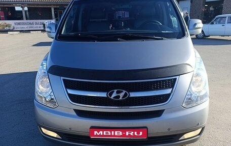 Hyundai H-1 II рестайлинг, 2012 год, 1 650 000 рублей, 1 фотография